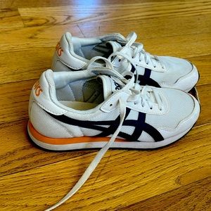 Asics Tiger running Grade School EUC